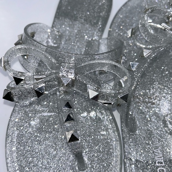 Wild Diva Silver Glitter Sandals - Picture 3 of 5